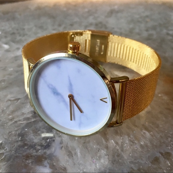Minimalist Marble Gold Luxury Watch - Picture 3 of 7